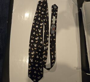 Leonard PARIS made For Maus & Hoffman Black Patterned Tie